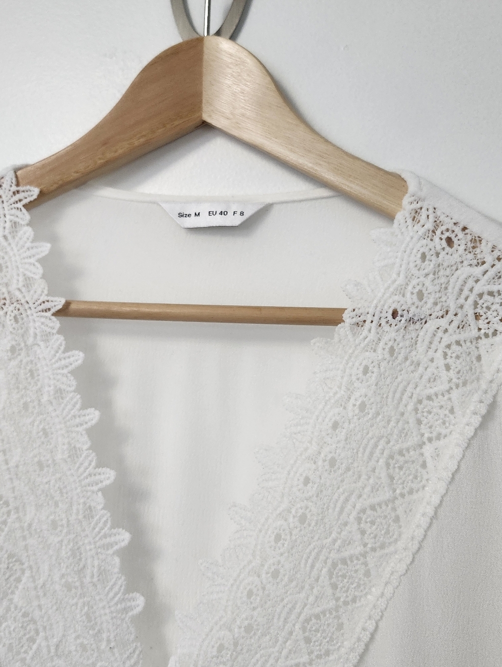 White Crochet V-Neck Boho Top Short Sleeves Cover Up size M - Picture 9 of 10
